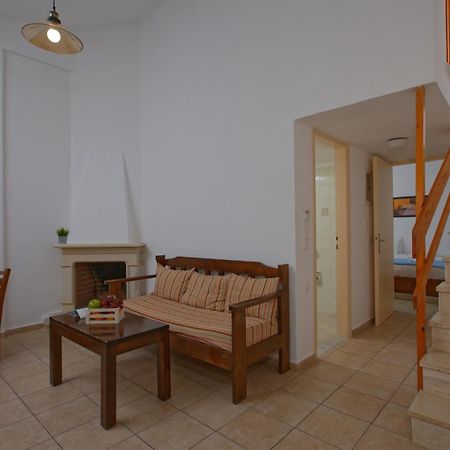 הרסוניסוס Elalia Apartments מראה חיצוני תמונה